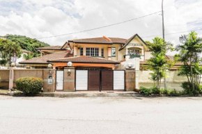 Family House at Wangsa Maju with Private Pool